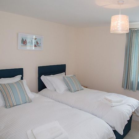 Apartment 11 - Latitude 51 Westward Ho!  Ngoại thất bức ảnh
